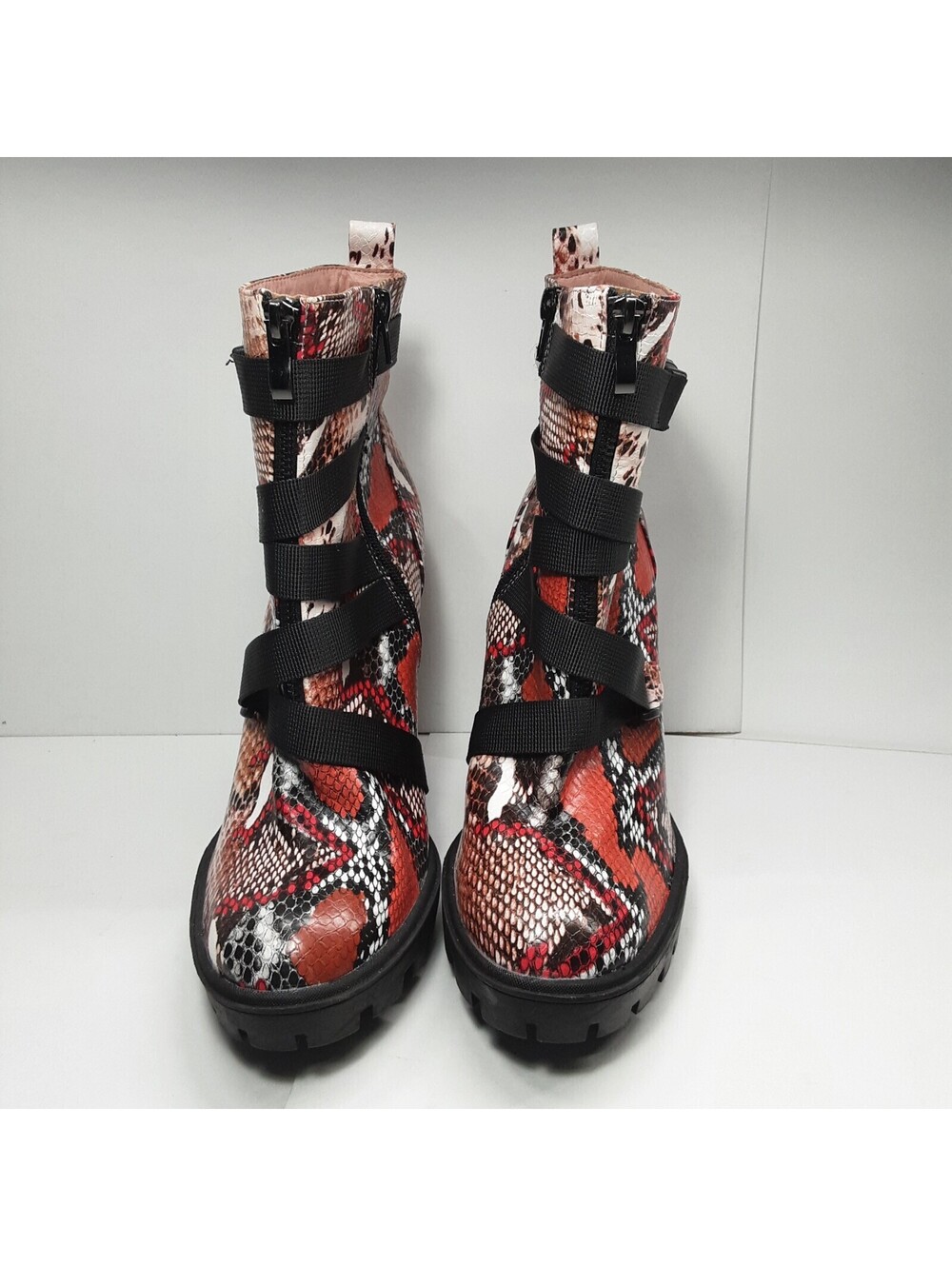 SHOE REPUBLIC LA - Women's Fashion Boot 10 - New